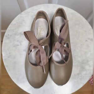 Balletto Girls Tan Tap Shoes Size 13.5 M Lace Up Dance Shoes